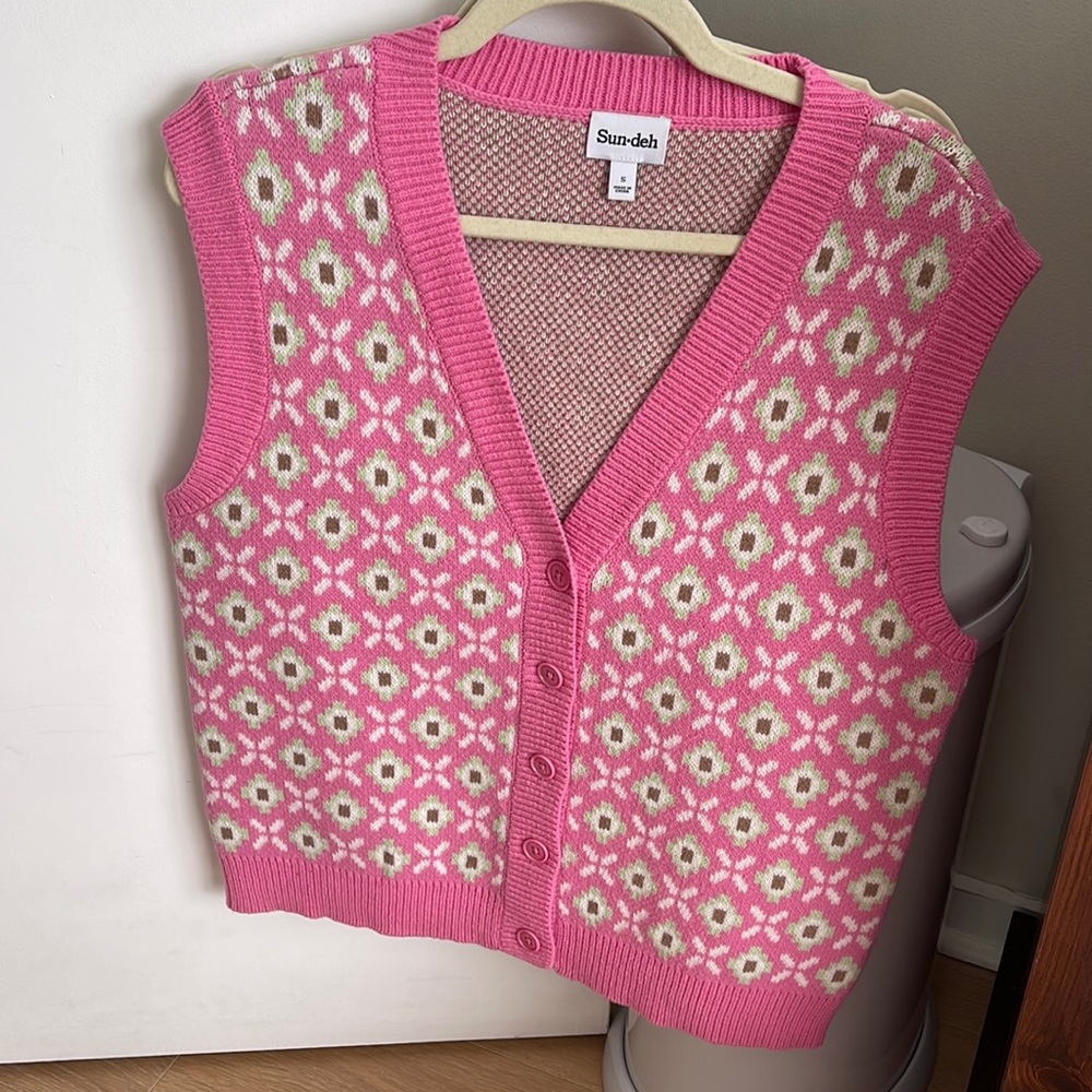 Aritzia vest